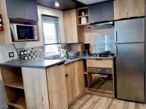 Large 2 bedroom mobile home Cc441 Siblu Les Charmettes